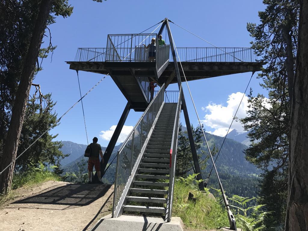 Ferienwohnung Laax Mit Traumblick, Grossem Balkon Und Terrasse Luaran gambar