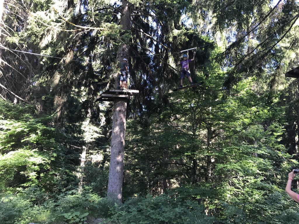 Ferienwohnung Laax Mit Traumblick, Grossem Balkon Und Terrasse Luaran gambar