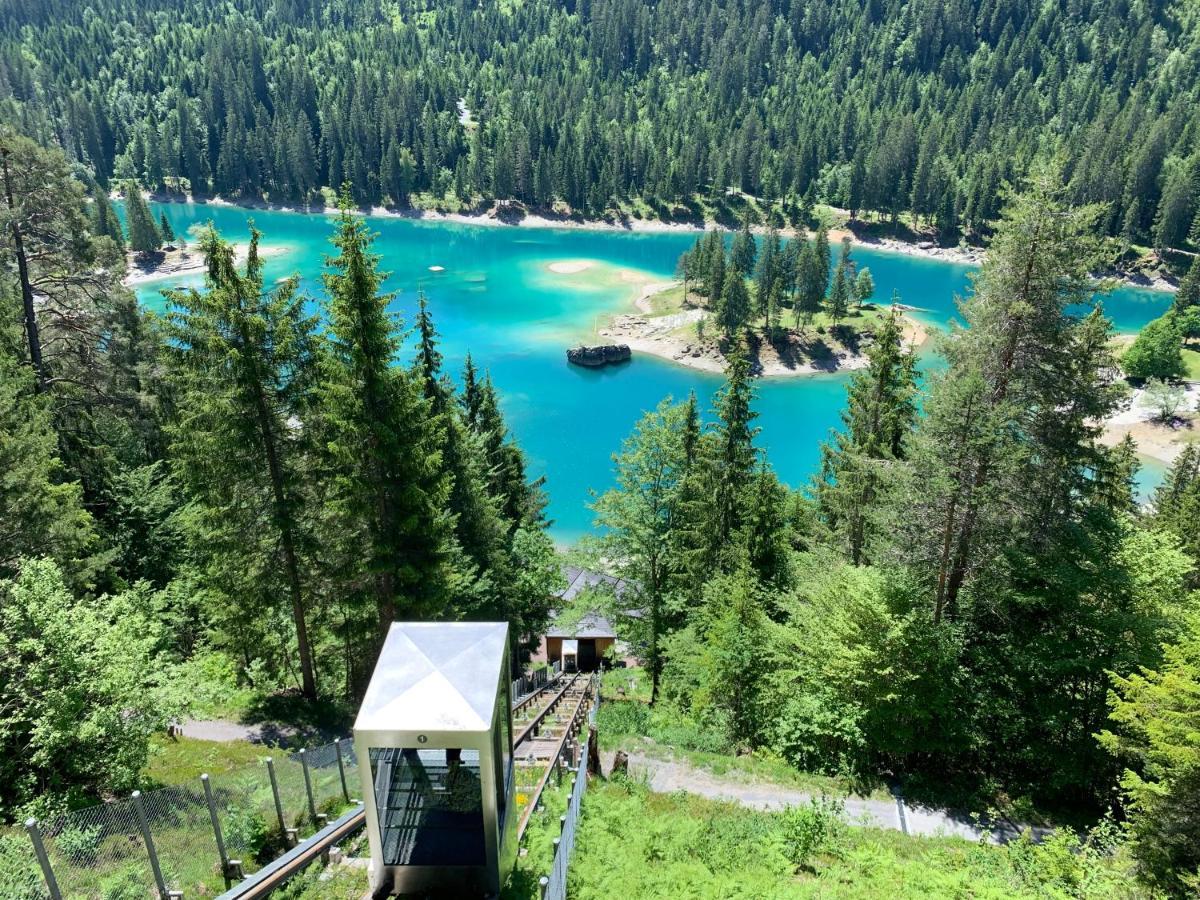 Ferienwohnung Laax Mit Traumblick, Grossem Balkon Und Terrasse Luaran gambar